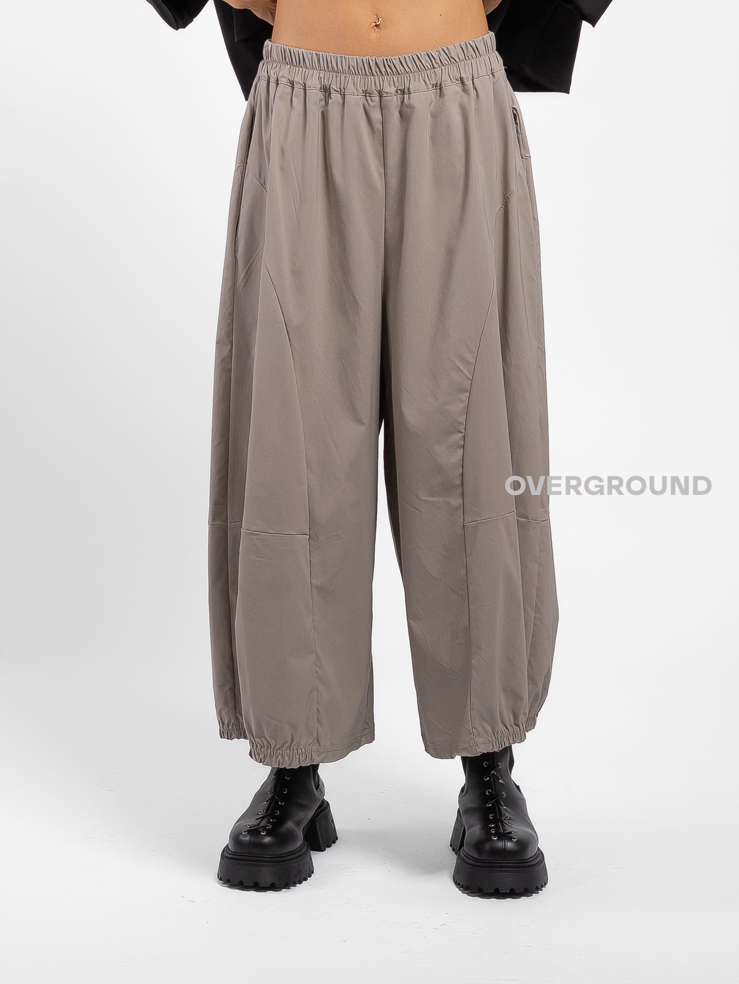 PANTALONE OVER GAMBULE LARGO CON CUCITURE