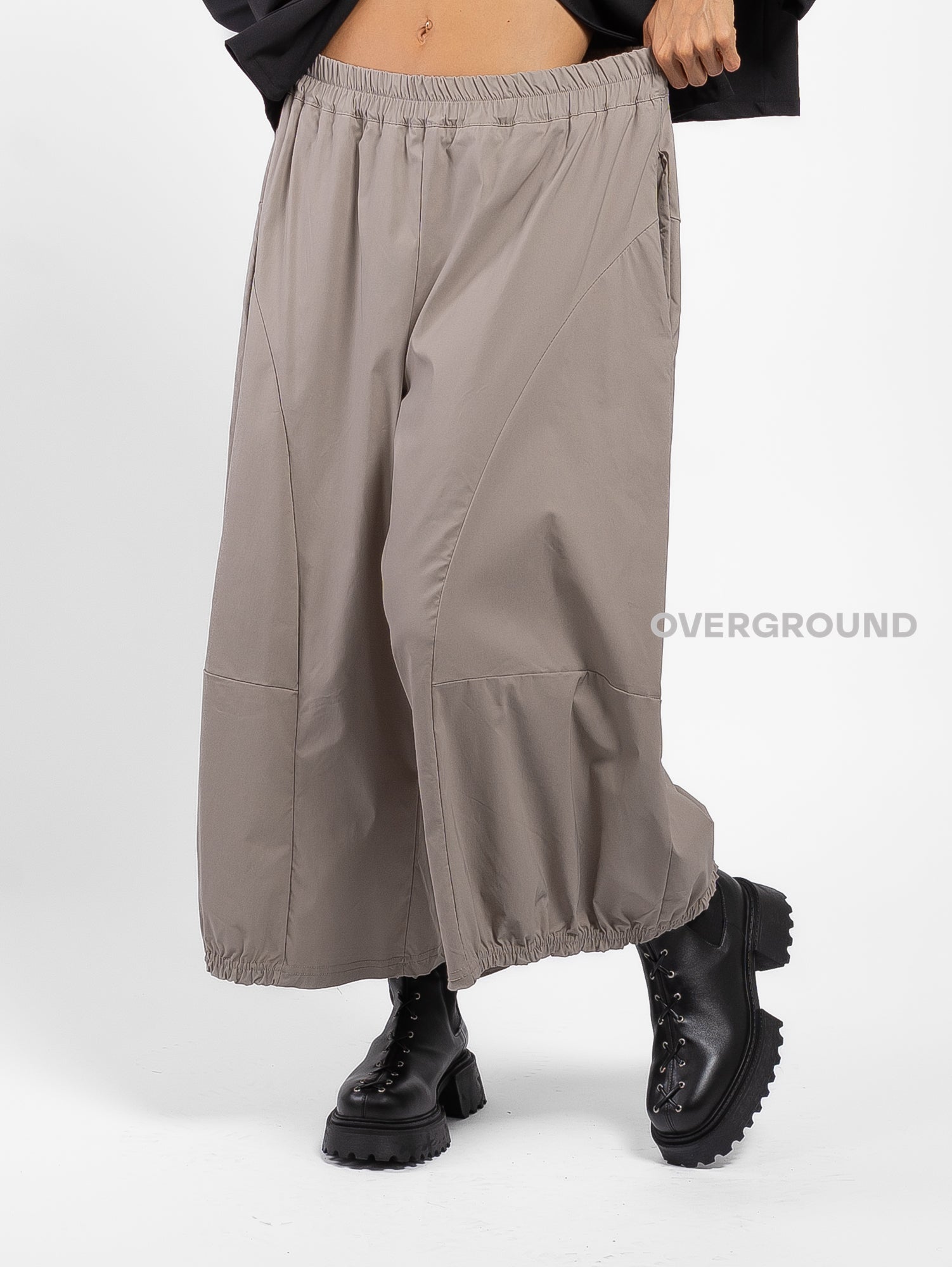 PANTALONE OVER GAMBULE LARGO CON CUCITURE