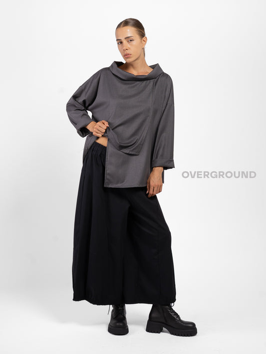BLUSA OVER ASIMMETRICA CON COLLO A BARCA