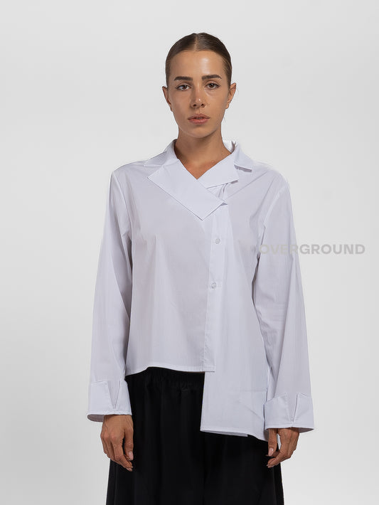 Camicia asimmetrica con spacco davanti