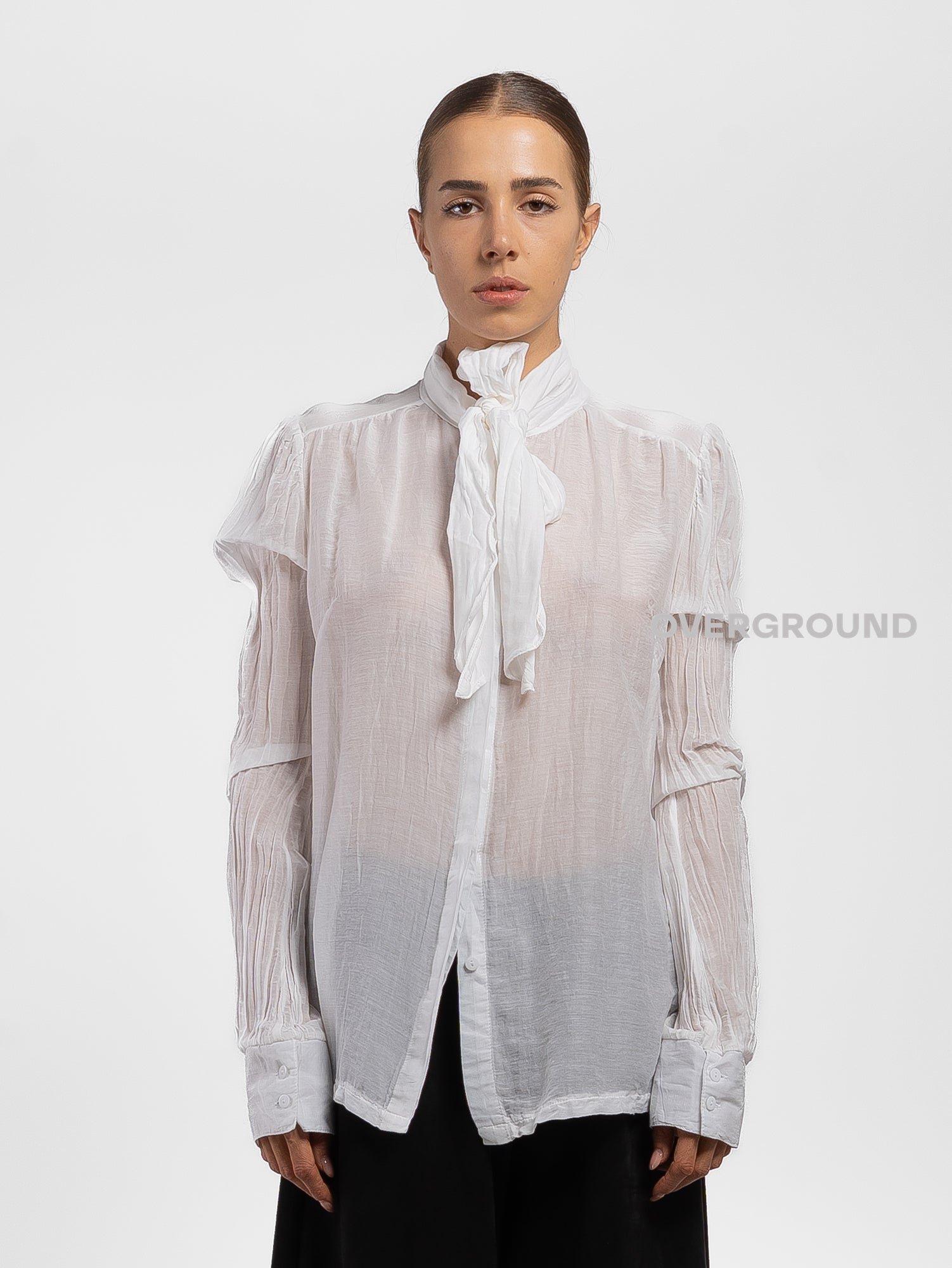 CAMICIA COLLO COREANA CON CHIUSURA ANNODATA