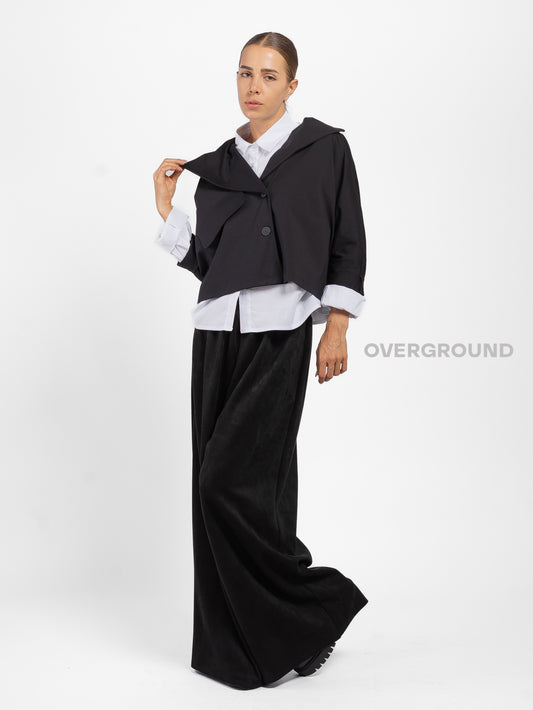 Jacket with slanted front pocket
