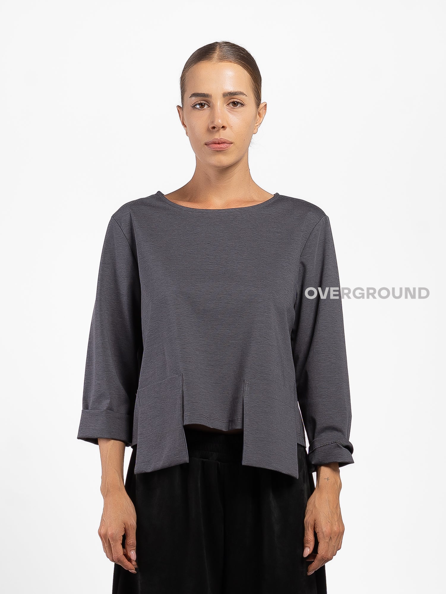 MAGLIA CORTA CON TASCHE DAVANTI