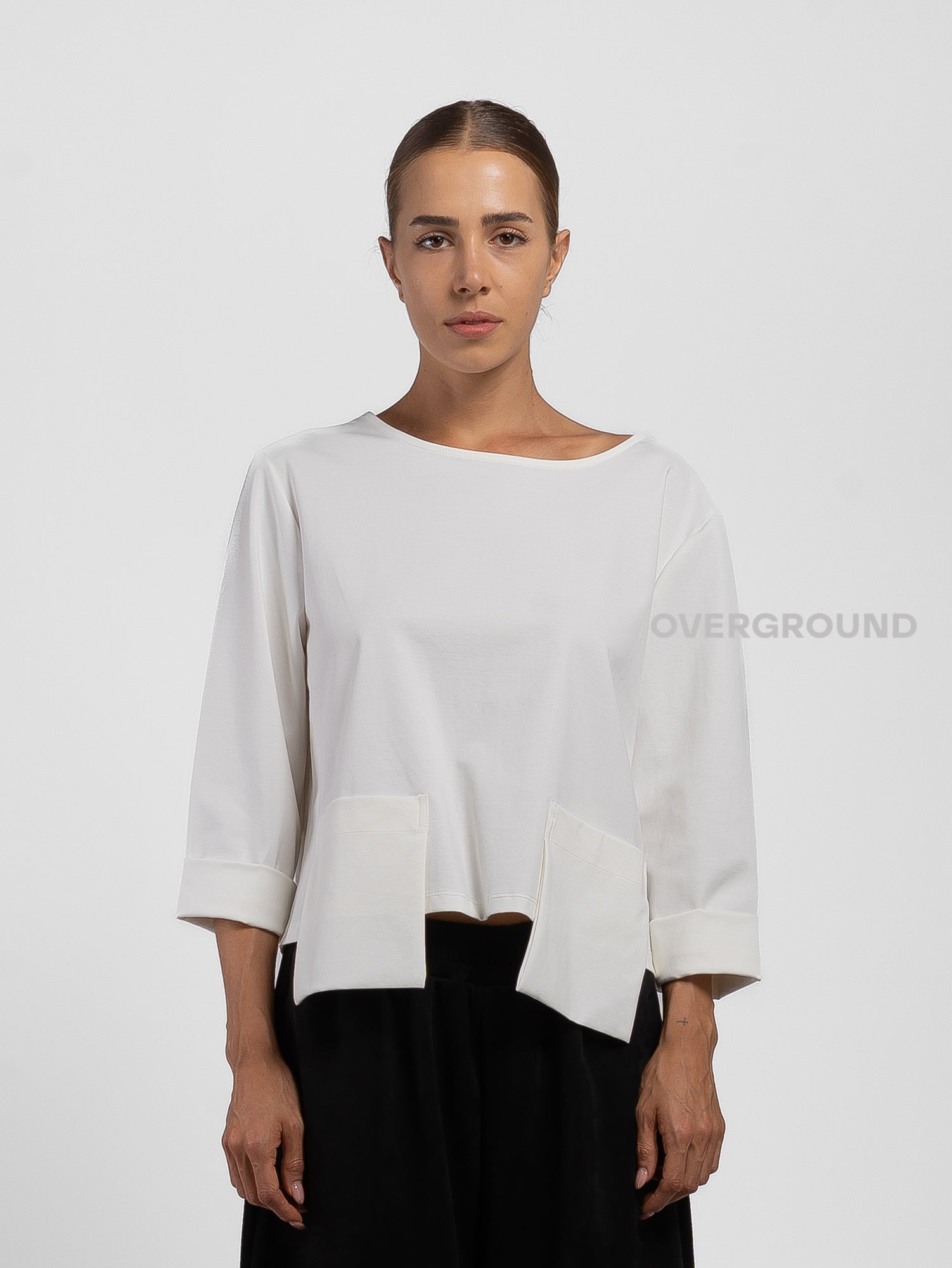 MAGLIA CORTA CON TASCHE DAVANTI
