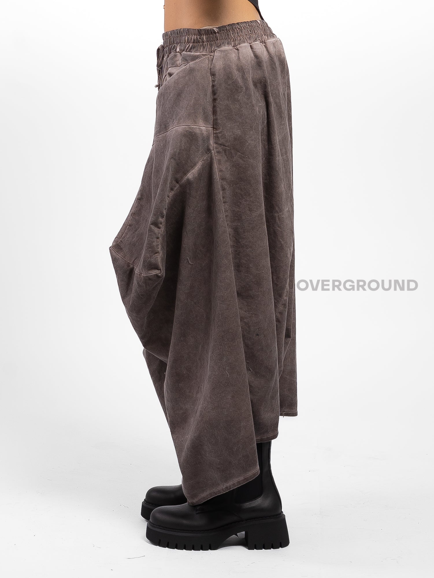 PANTALONE OVER CAVALLO BASSO CON TASCONI