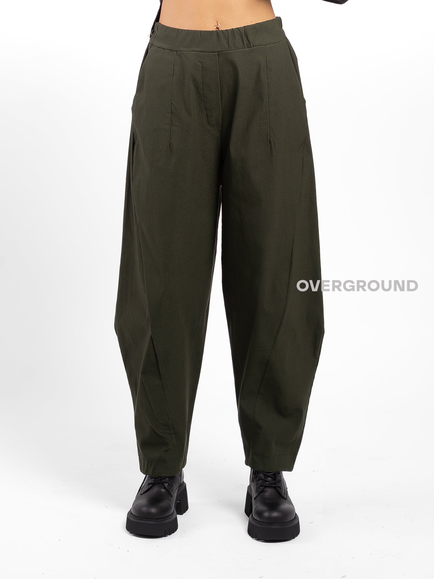 PANTALONE OVER CON CUCITURE DAVANTI TESSUTO TECNICO