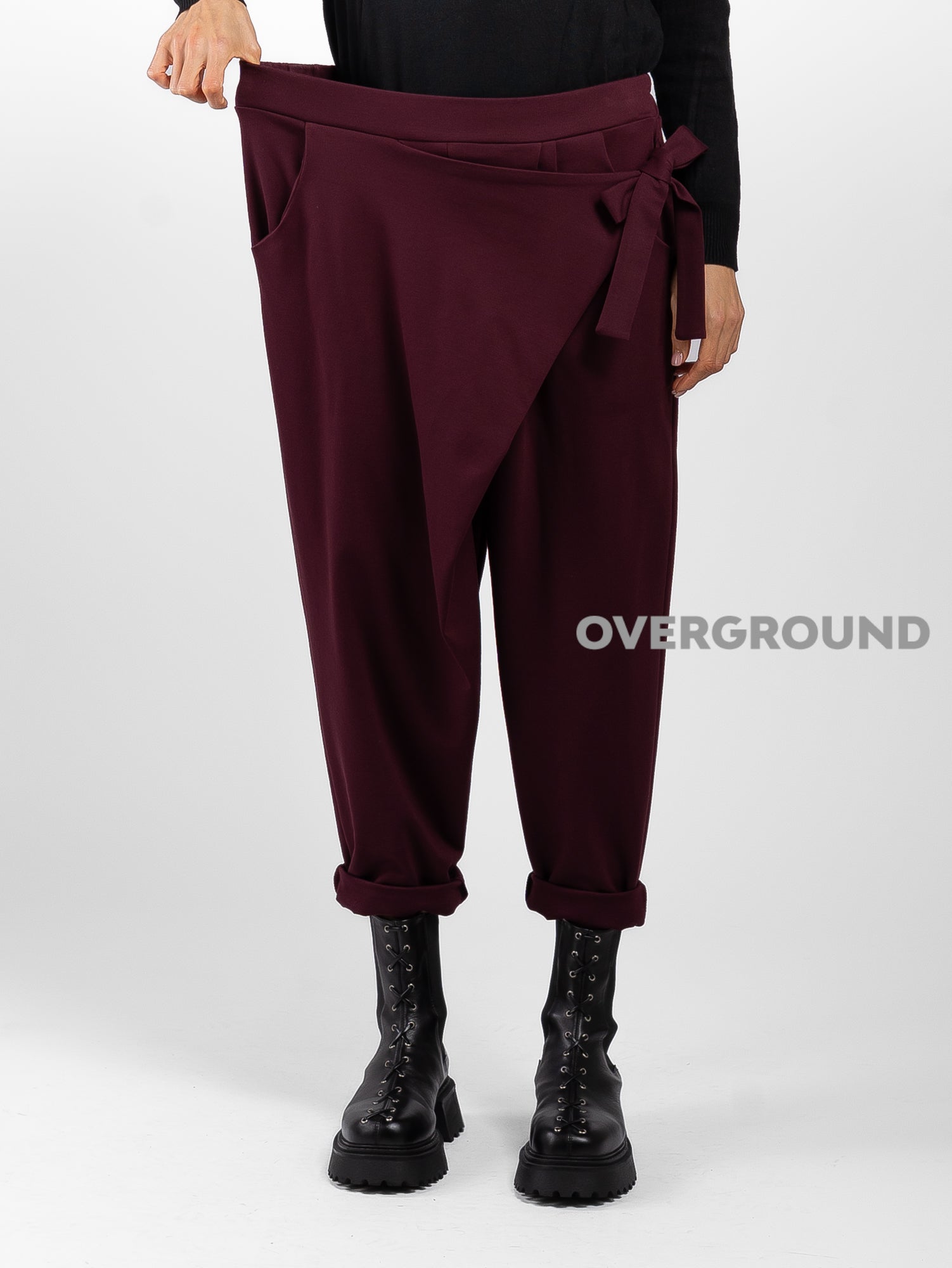 PANTALONE CON PATTINA E FIOCCO LATERALE