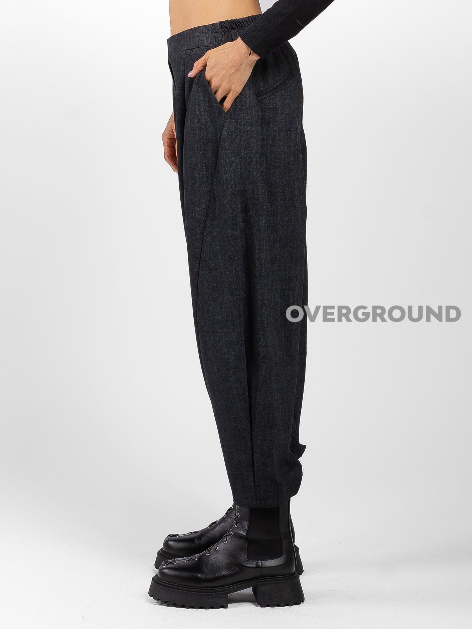 OVERSIZED TROUSERS WITH VISCOSE STITCHING