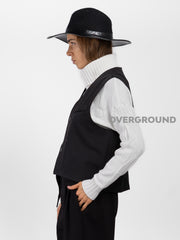 GILET CON ABBOTTONATURA ASIMMETRICA W