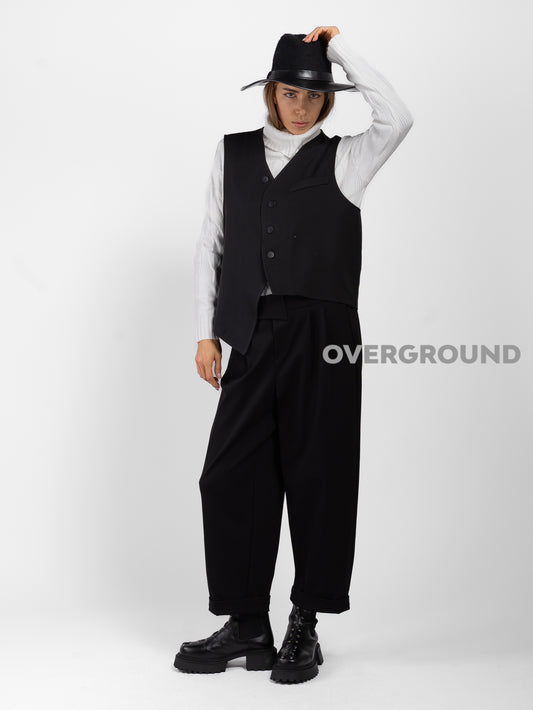 GILET CON ABBOTTONATURA ASIMMETRICA W