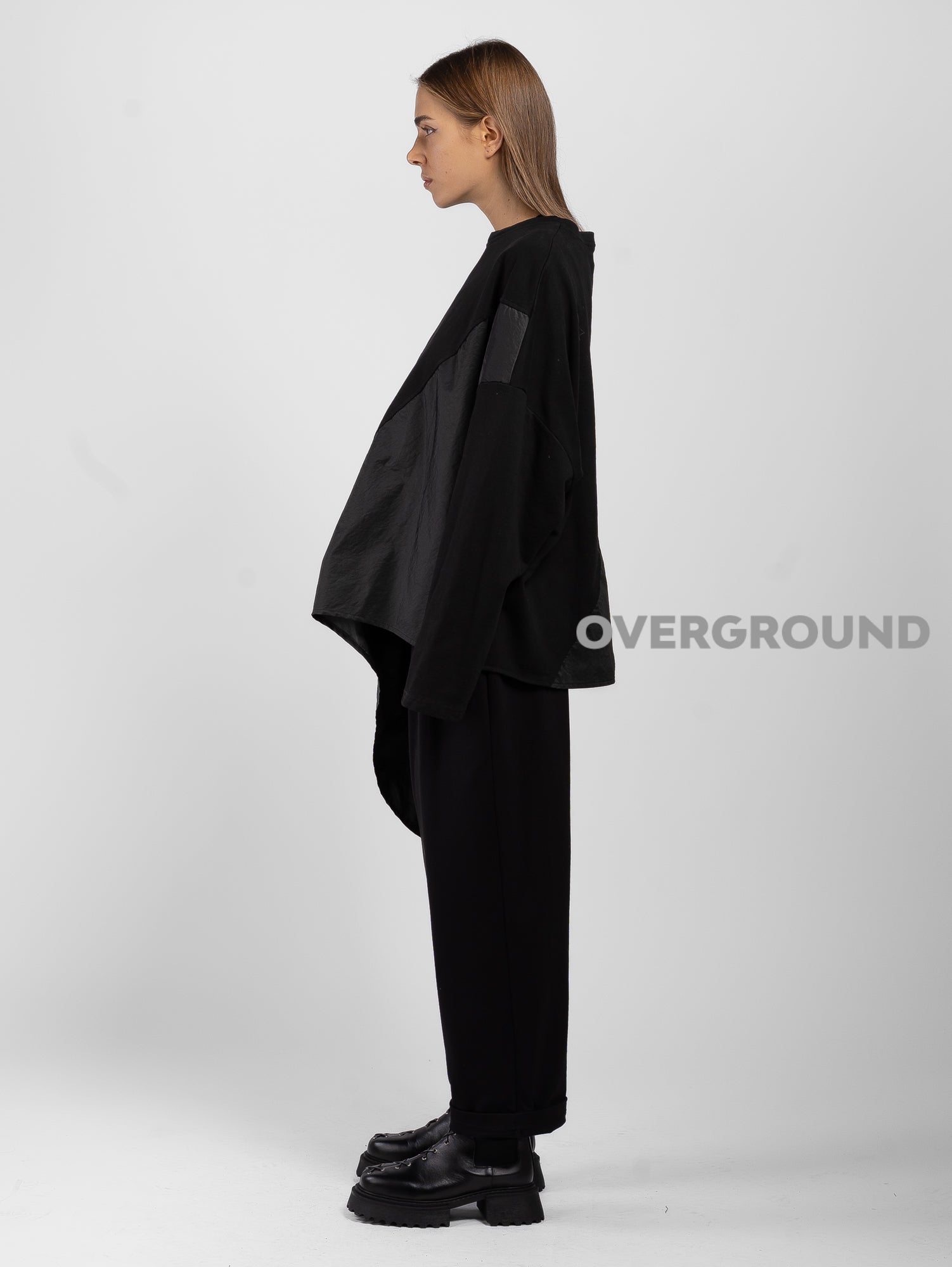 MAGLIA OVER ASIMMETRICA CON PUNTA