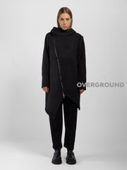 Giaccone con cerniera trasversale e bottone a chiudere Z