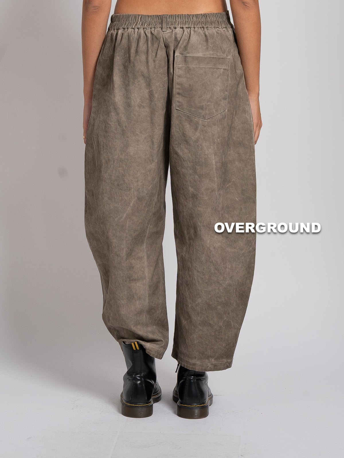 PANTALONE OVER CON PENS E CUCITURA SUL GAMBULE