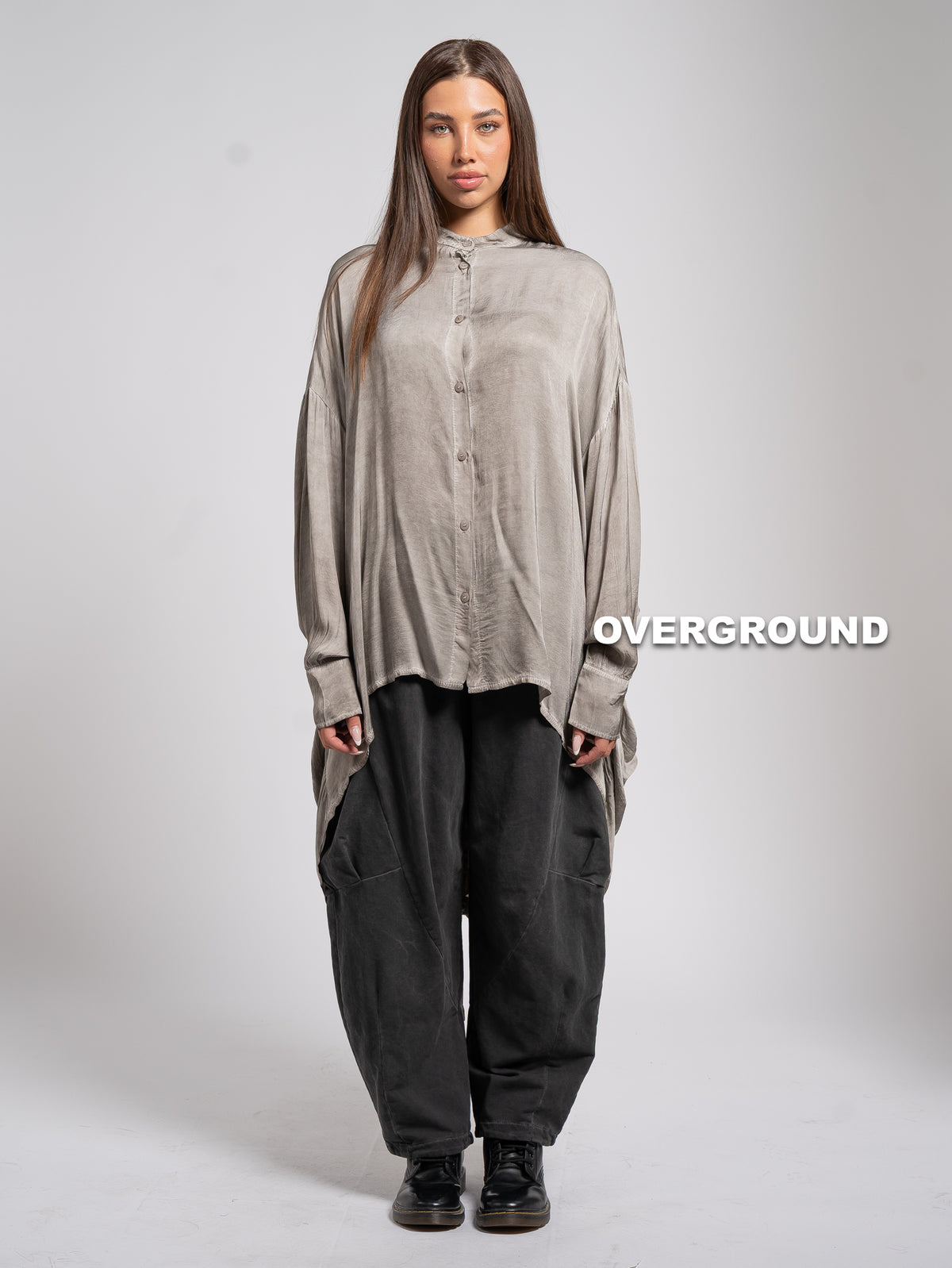 CAMICIA OVER LUNGA CON RIPRESA DIETRO