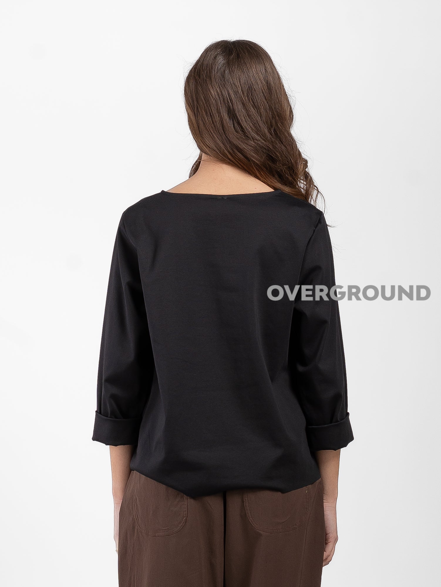 MAGLIA ASIMMETRICA CON CUCITURE DAVANTI - OVERGROUND STORE 