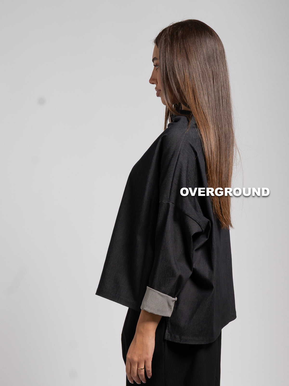 BLUSA CON COLLO ALTO EFFETTO JEANS