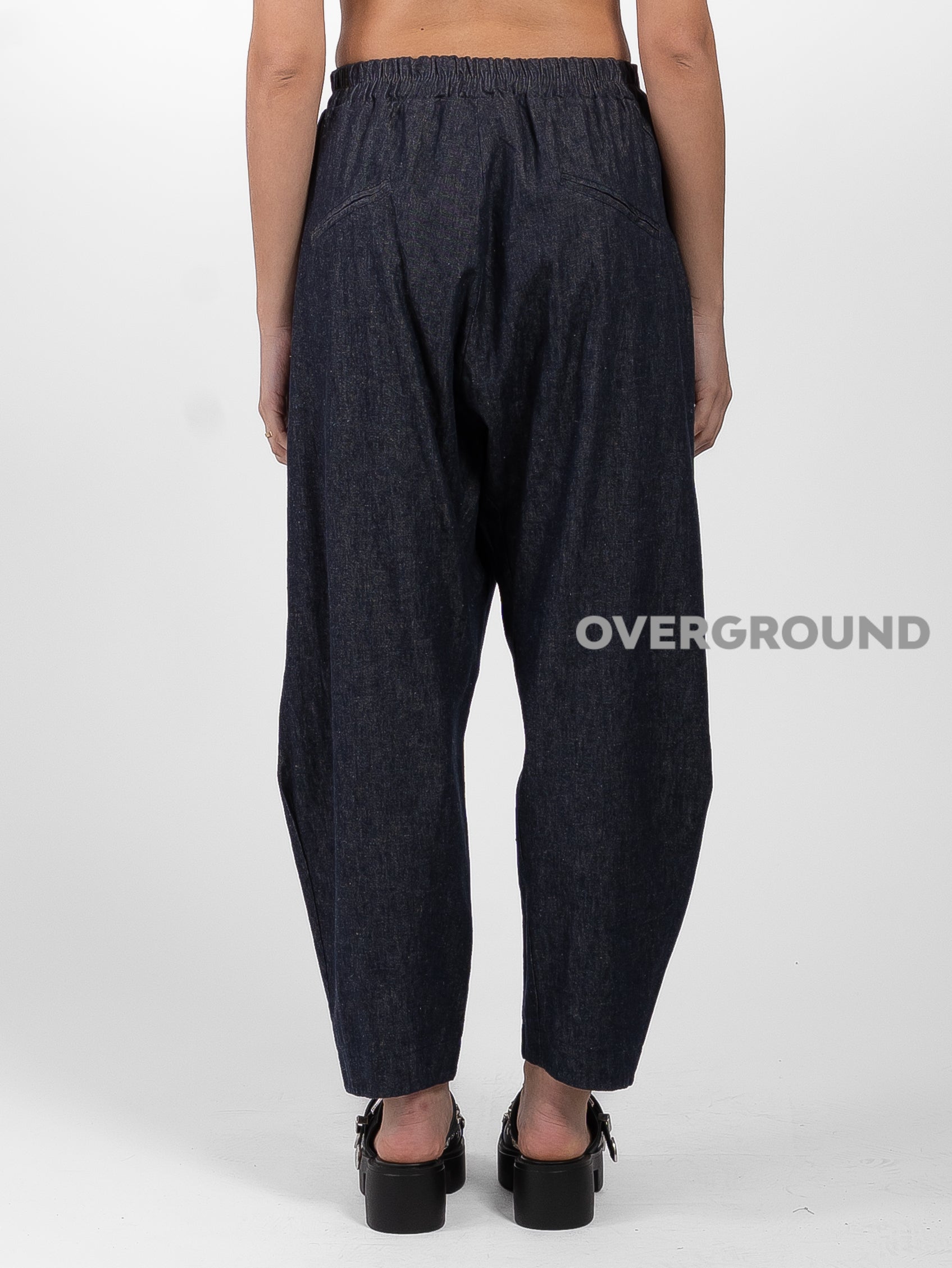 PANTALONE OVER CON CUCITURE SUL GAMBULE EFFETTO JEANS - OVERGROUND STORE 