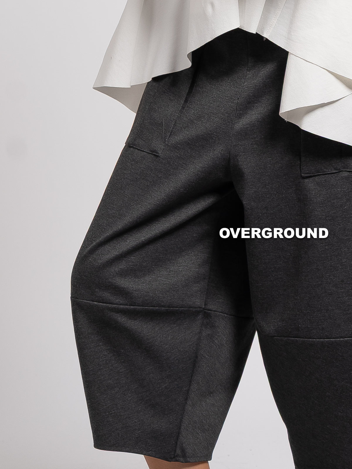 PANTALONE CON TASCHE FRONTALI