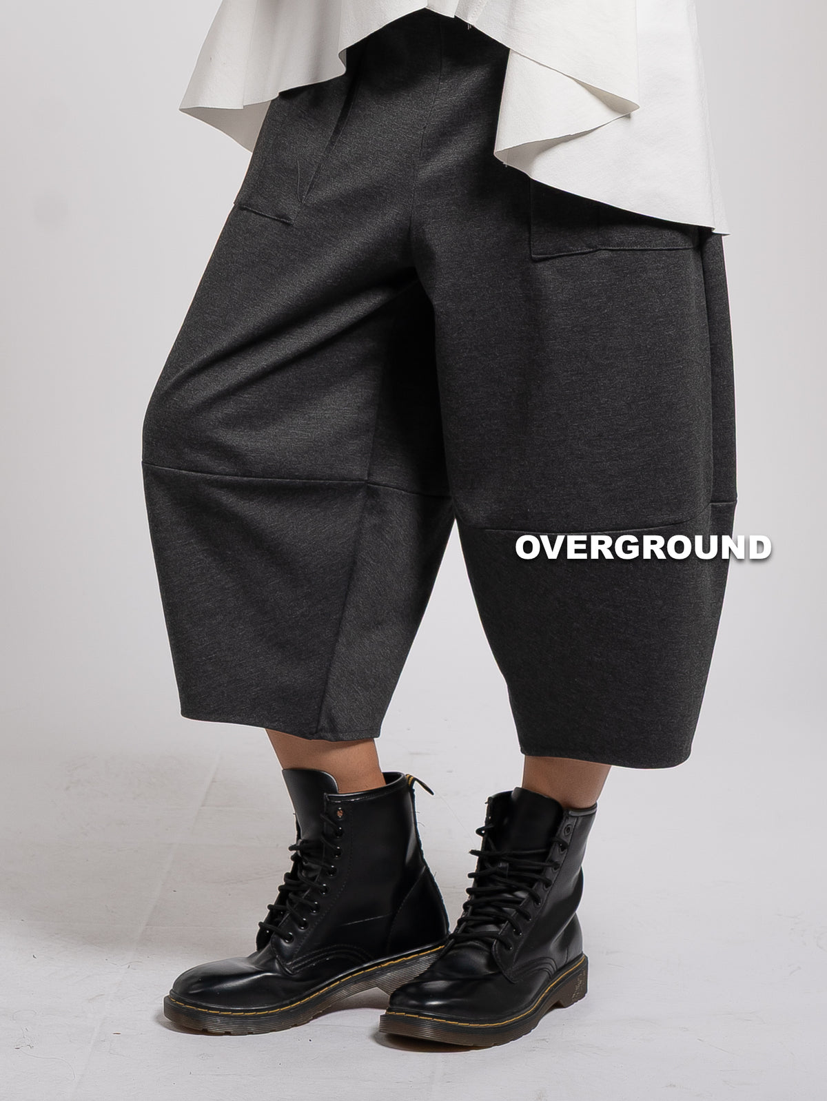 PANTALONE CON TASCHE FRONTALI