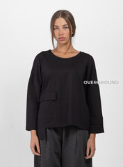 Asymmetric shirt with side pocket