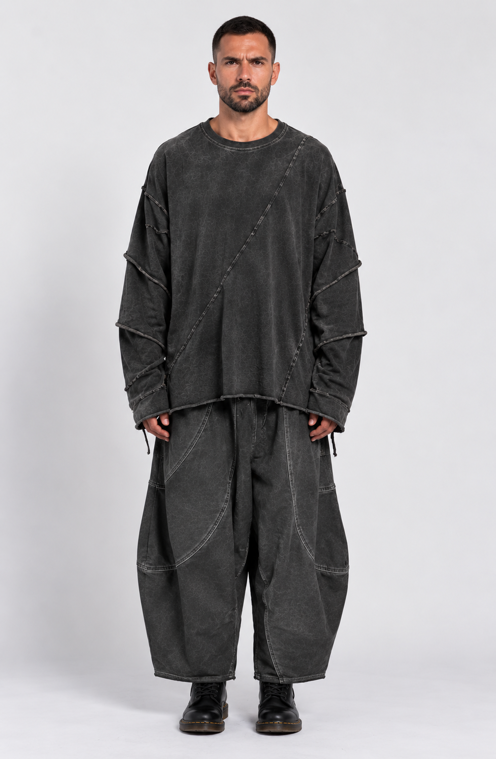 PANTALONE OVER CON CUCITURE