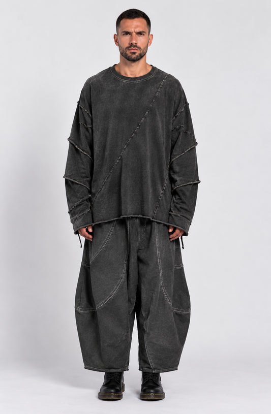 OVERSIZED TROUSERS WITH STITCHING
