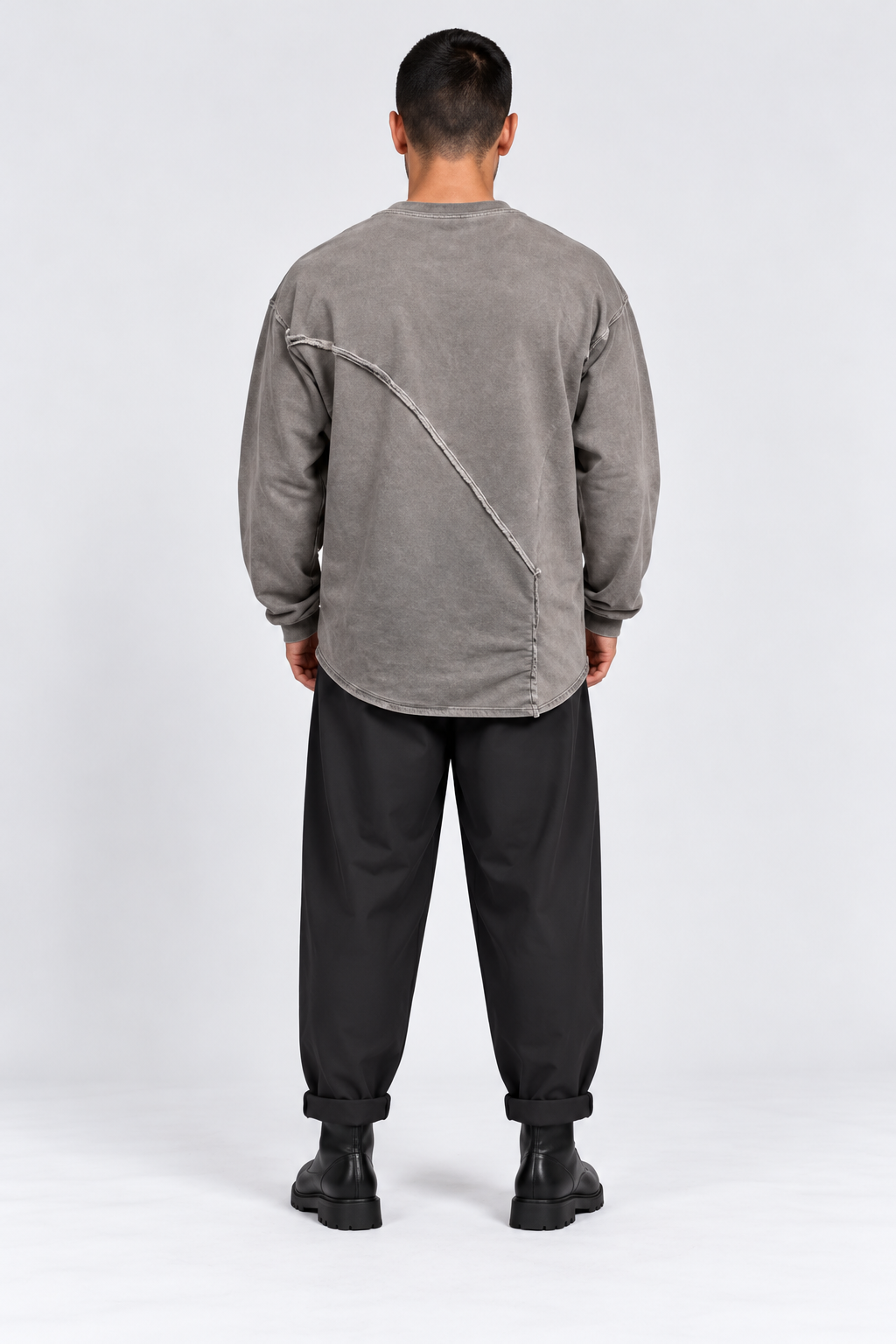MAGLIA OVER CON CUCITURE DOPPIO TESSUTO
