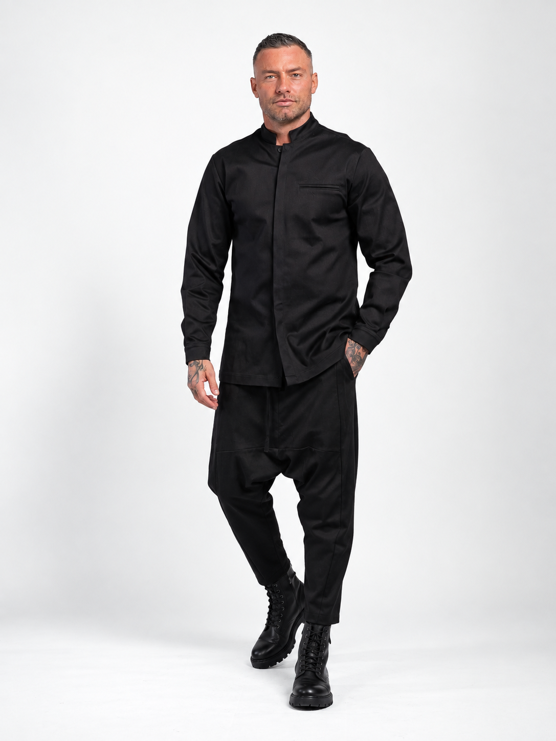 LOW CROTCH TROUSERS WITH FRONT SEAMS