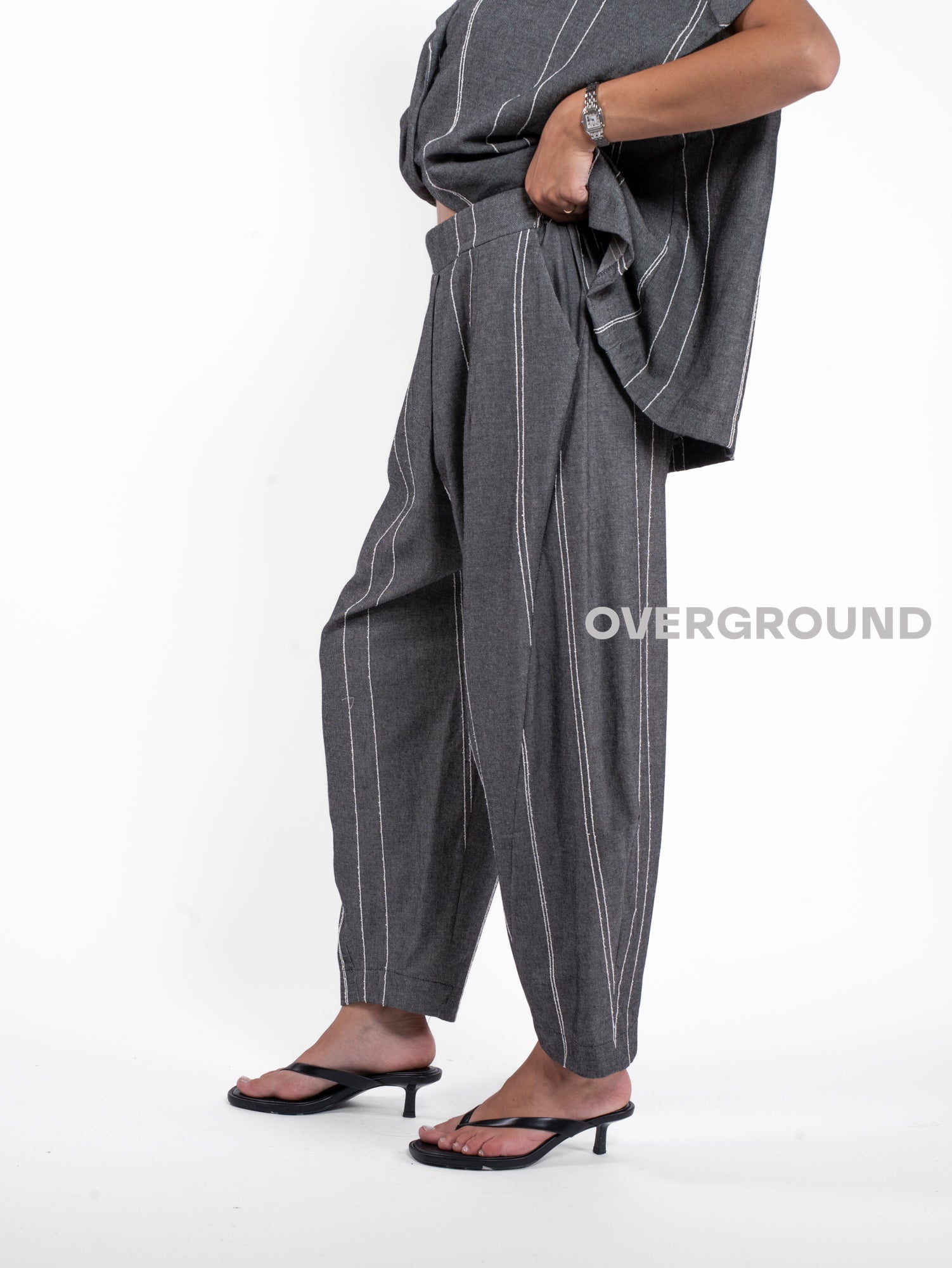 PANTALONE OVER RIGATO GAMBULE LARGO