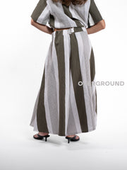 PANTALONE OVER RIGATO CON GAMBULE LARGO