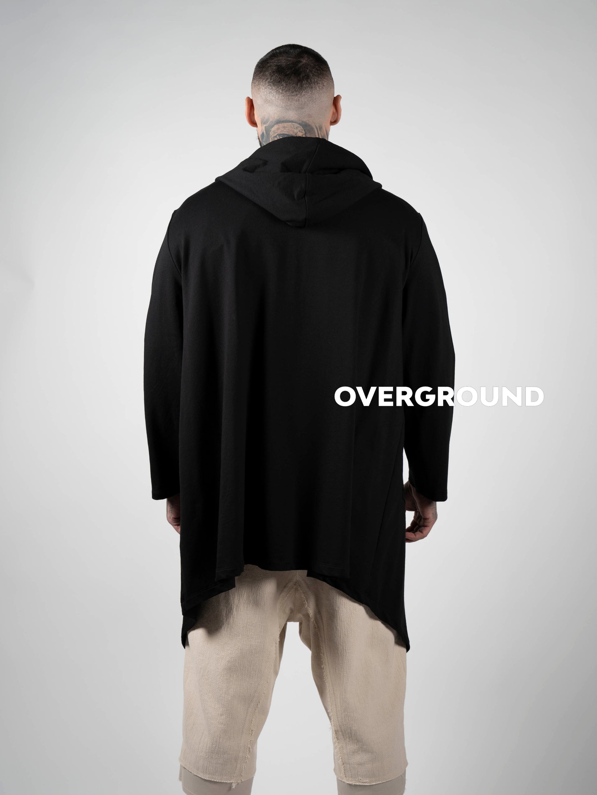 Sweatshirt with asymmetric zip